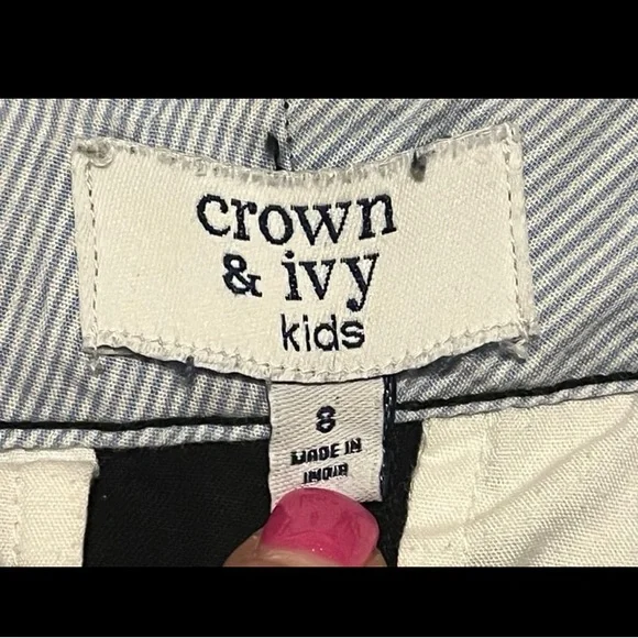 Crown & Ivy Girls Navy Blue Flat Front Slash Pocket Chino Scalloped Shorts - Picture 3 of 3